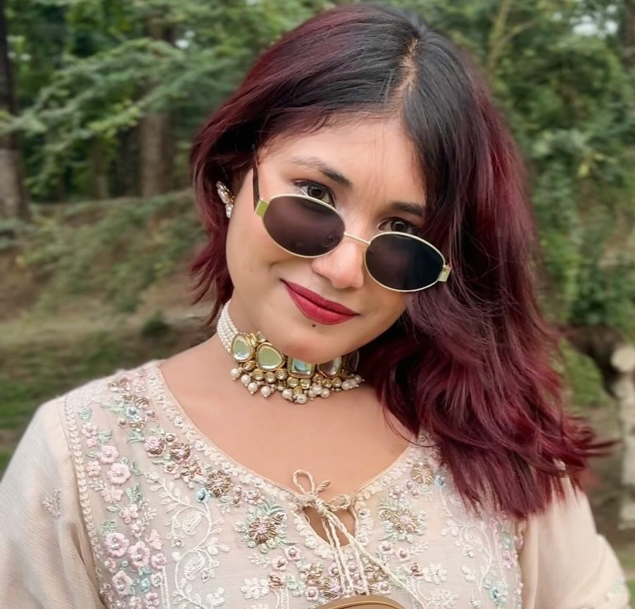 ফর্সা কাঠমিস্ত্রী ও নববধূ